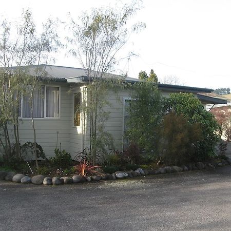 Tongariro River Motel Turangi Extérieur photo