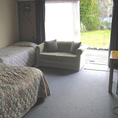 Tongariro River Motel Turangi Extérieur photo
