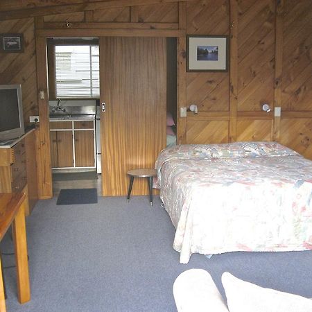 Tongariro River Motel Turangi Extérieur photo