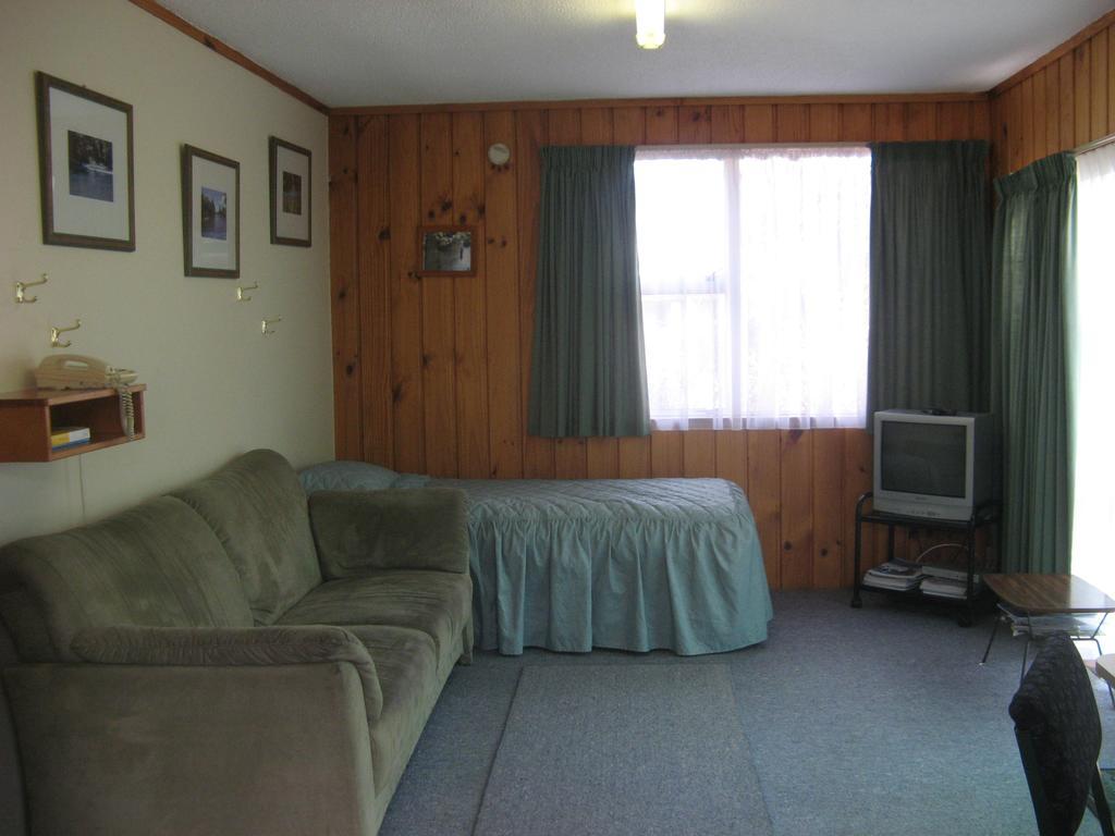 Tongariro River Motel Turangi Chambre photo