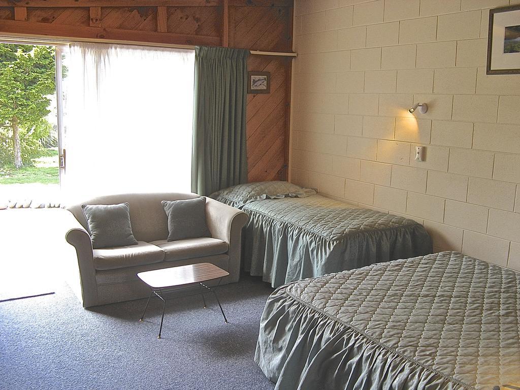 Tongariro River Motel Turangi Chambre photo