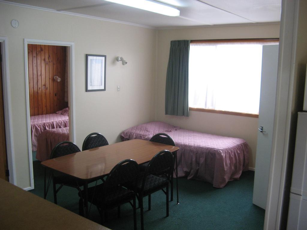 Tongariro River Motel Turangi Chambre photo