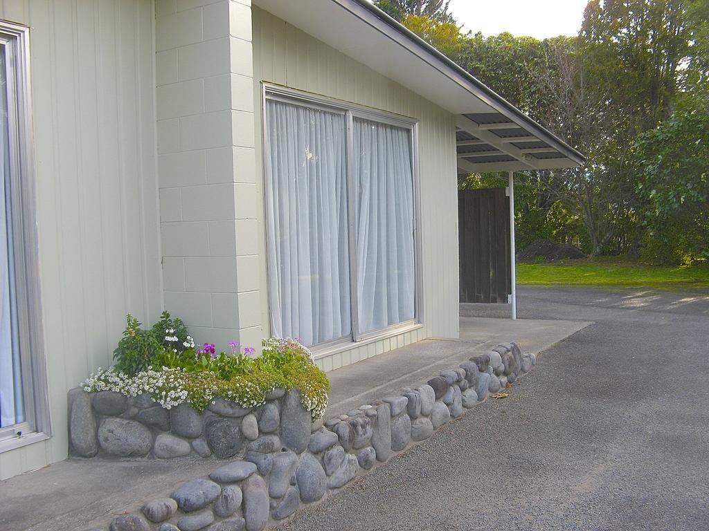 Tongariro River Motel Turangi Chambre photo