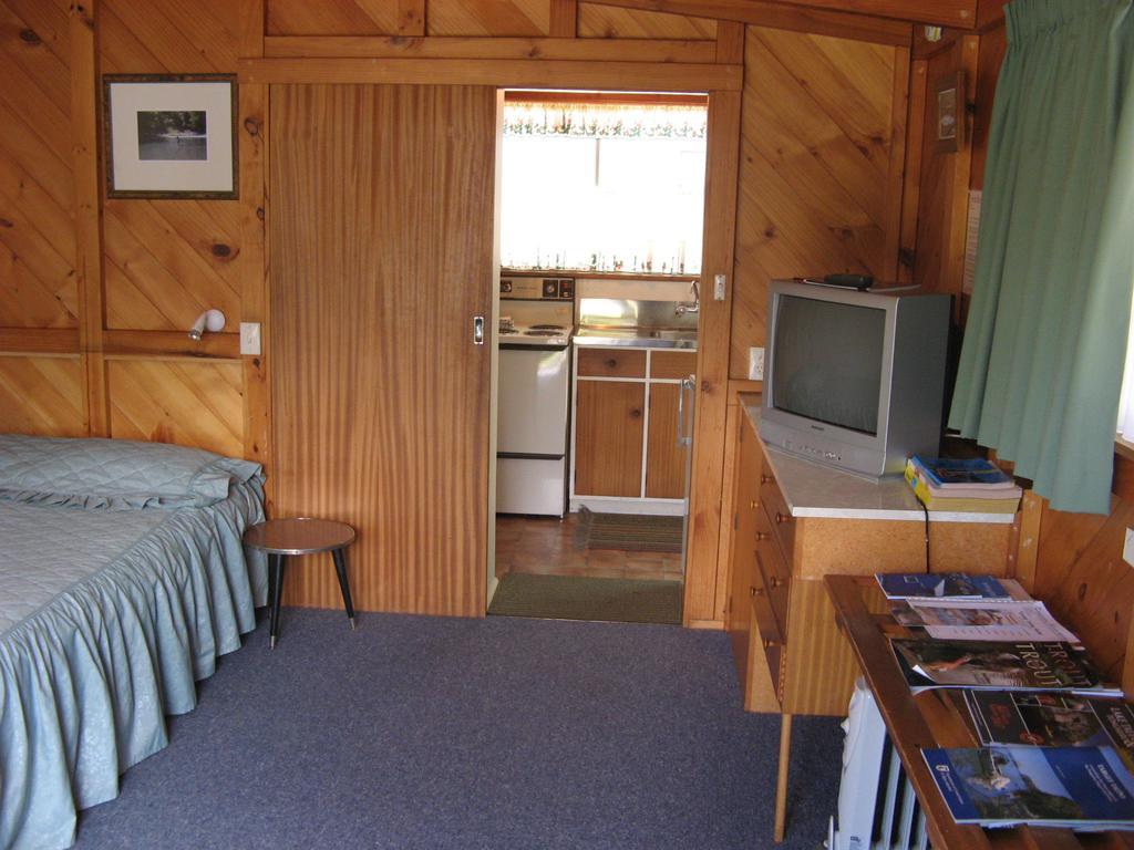 Tongariro River Motel Turangi Chambre photo