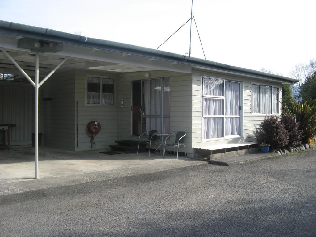 Tongariro River Motel Turangi Chambre photo