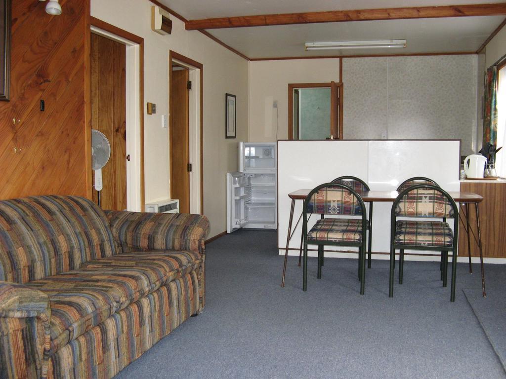 Tongariro River Motel Turangi Chambre photo