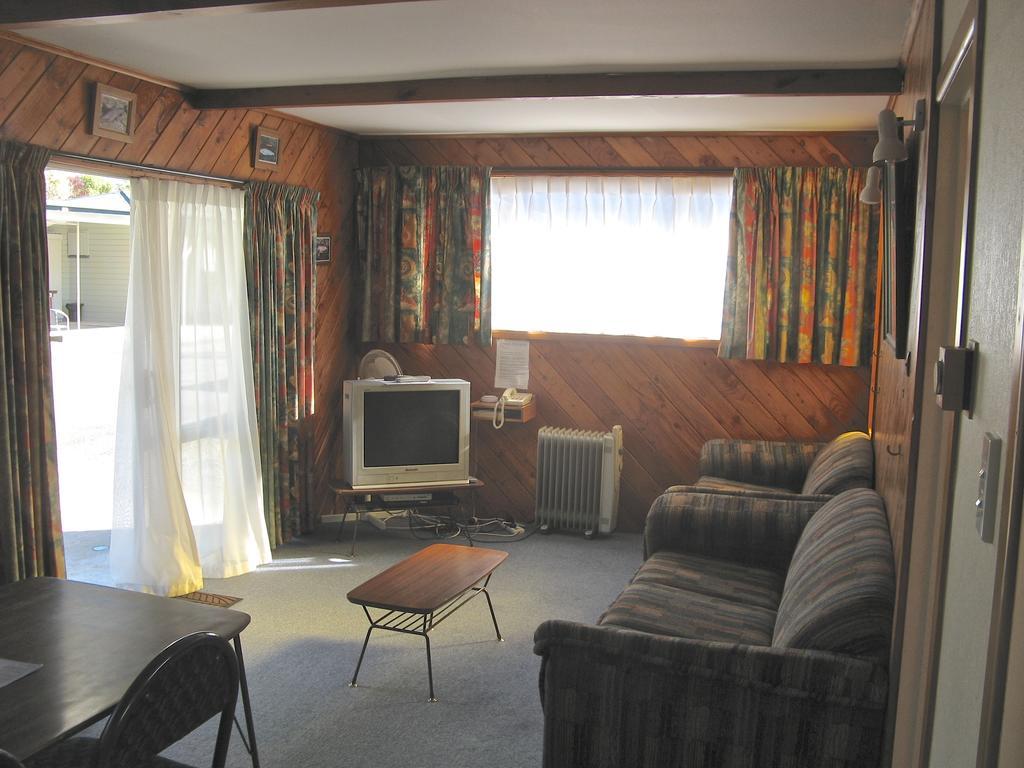 Tongariro River Motel Turangi Chambre photo