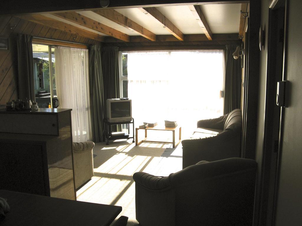 Tongariro River Motel Turangi Chambre photo