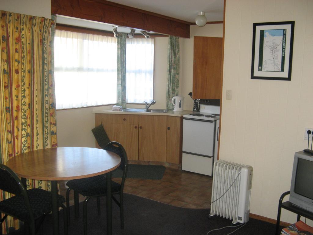 Tongariro River Motel Turangi Chambre photo