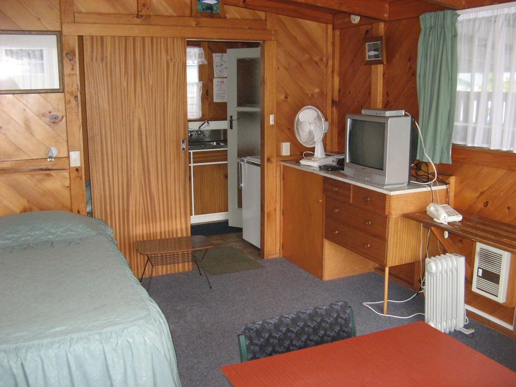 Tongariro River Motel Turangi Chambre photo