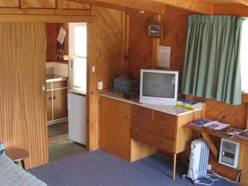 Tongariro River Motel Turangi Extérieur photo