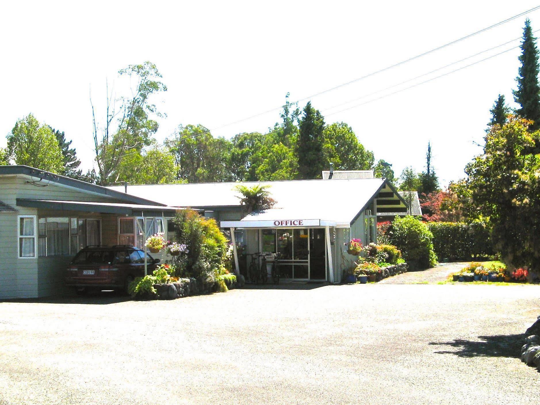 Tongariro River Motel Turangi Extérieur photo